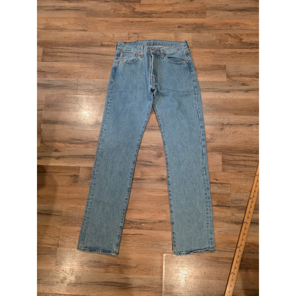 Levis 501 Original Fit Straight Leg Jeans Light Wash Blue Denim 31x34 Mens